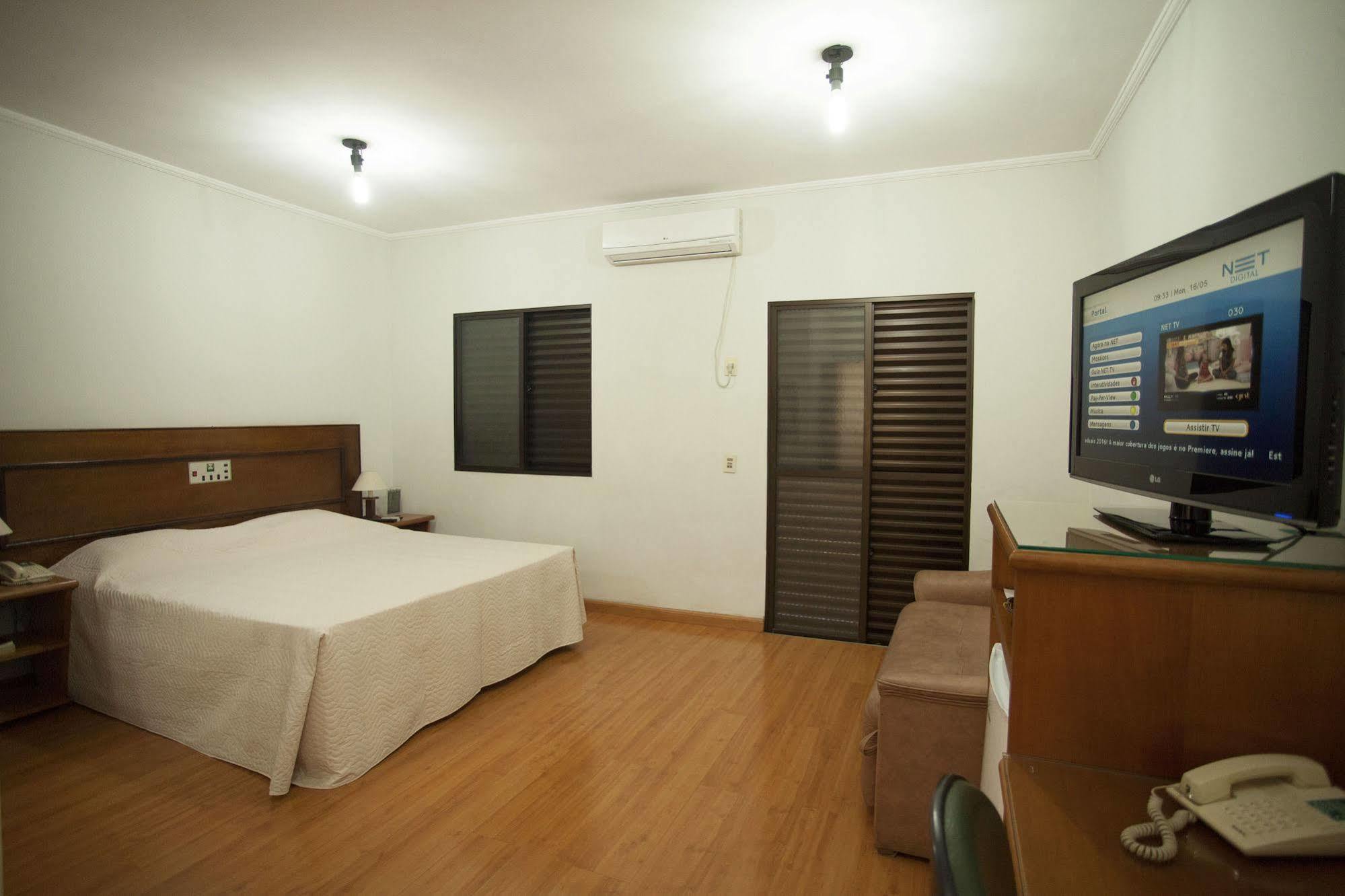 Indaia Hotel Residence Сан-Карлус Экстерьер фото