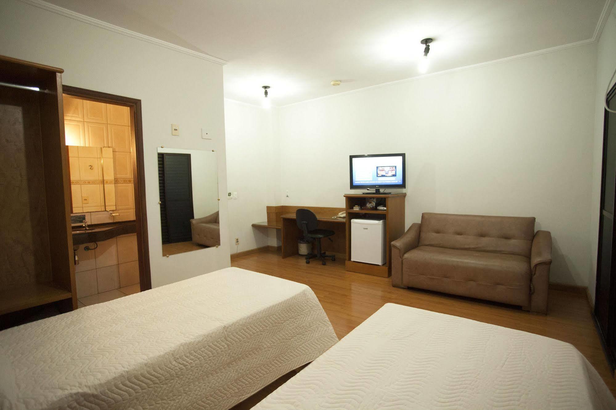 Indaia Hotel Residence Сан-Карлус Экстерьер фото